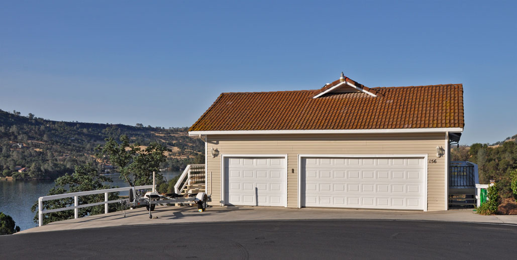 Lake Tulloch Rental Panoramic Lakeview Home